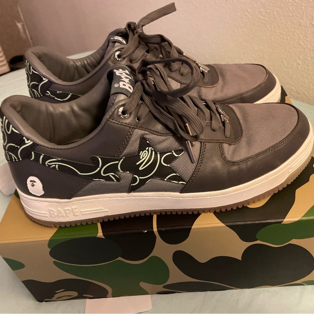 Bape Gray Sneakers for Casual Style - Picture 9 of 16